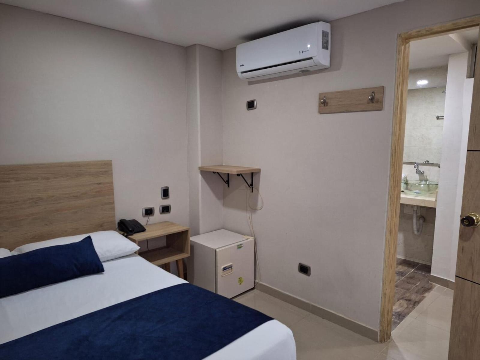 Hotel Suramericana Medellin Bagian luar foto