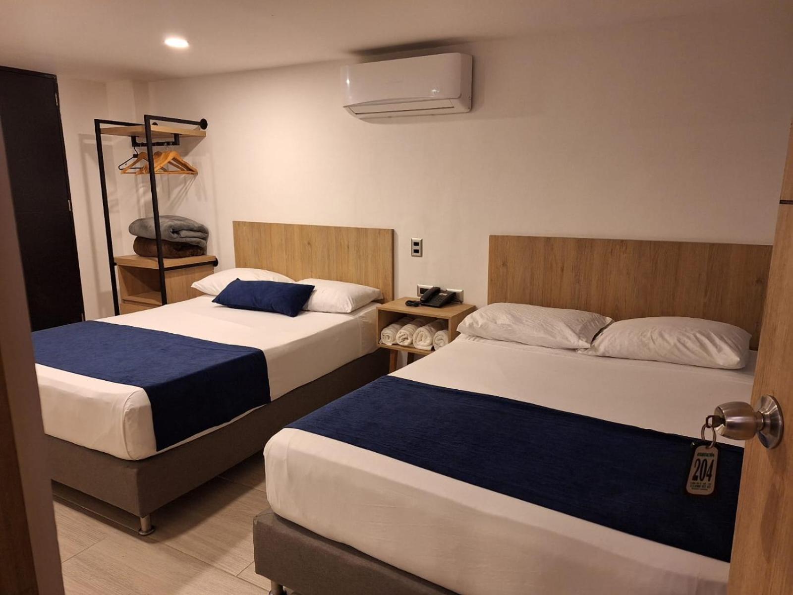 Hotel Suramericana Medellin Bagian luar foto