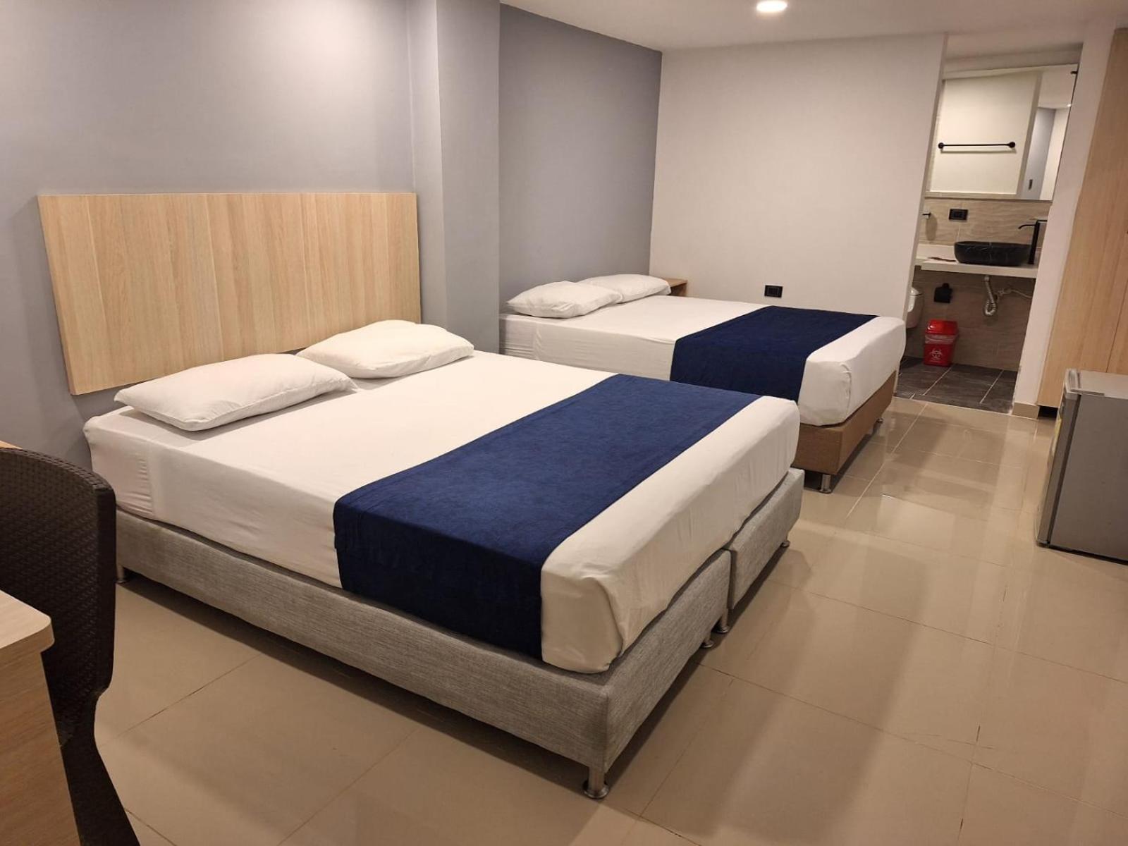 Hotel Suramericana Medellin Bagian luar foto