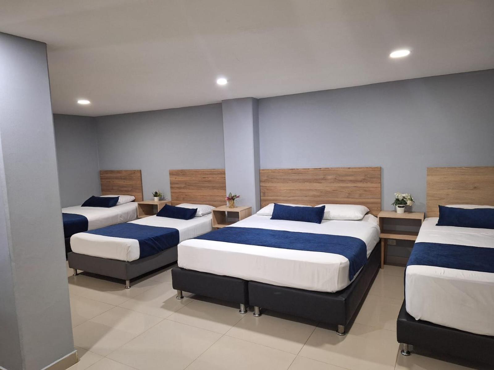 Hotel Suramericana Medellin Bagian luar foto