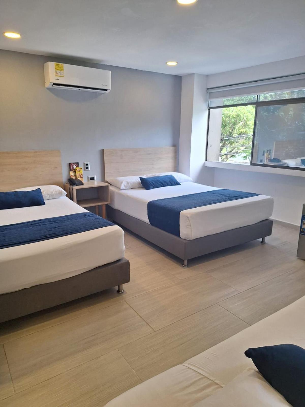 Hotel Suramericana Medellin Bagian luar foto