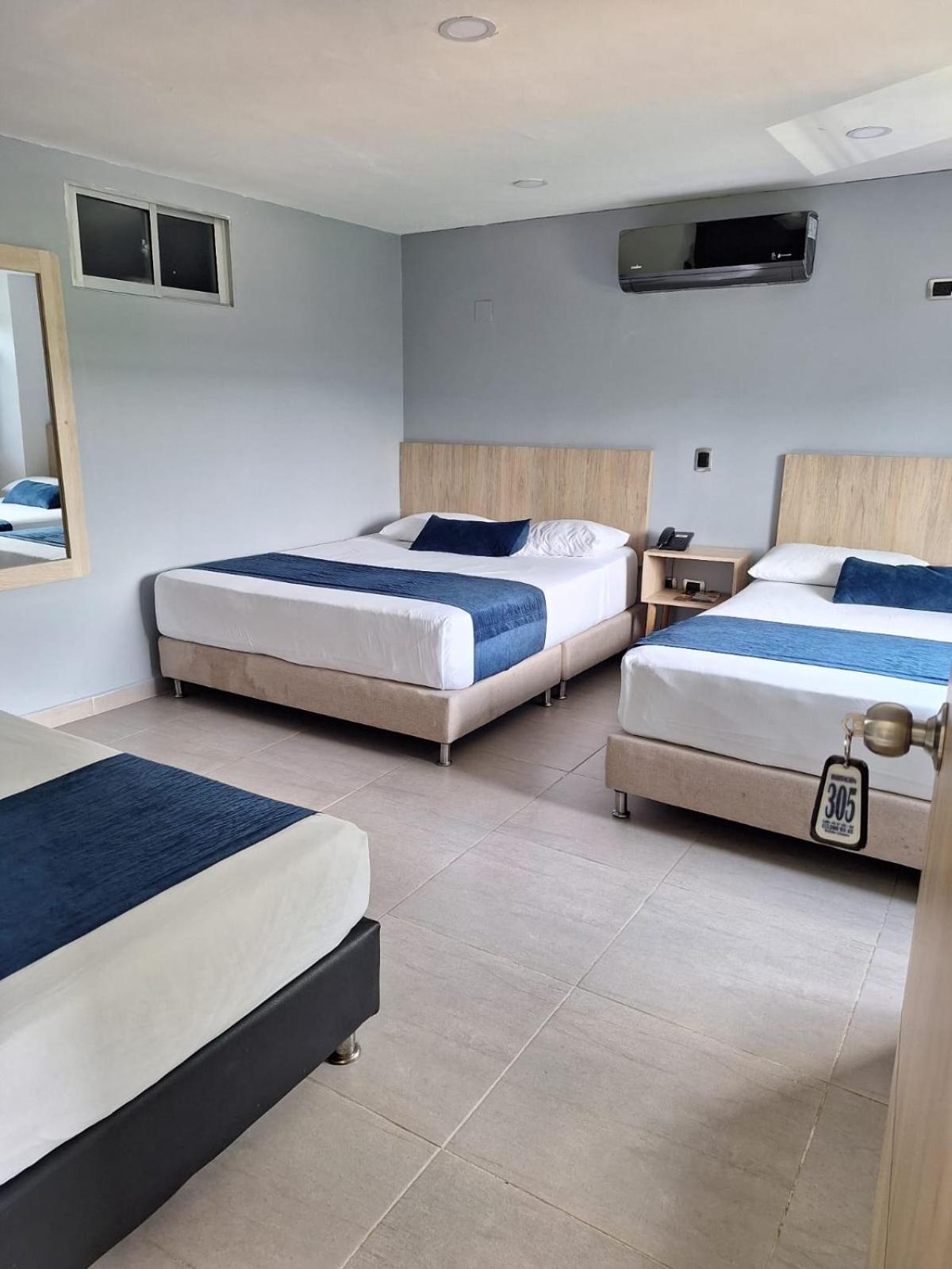 Hotel Suramericana Medellin Bagian luar foto