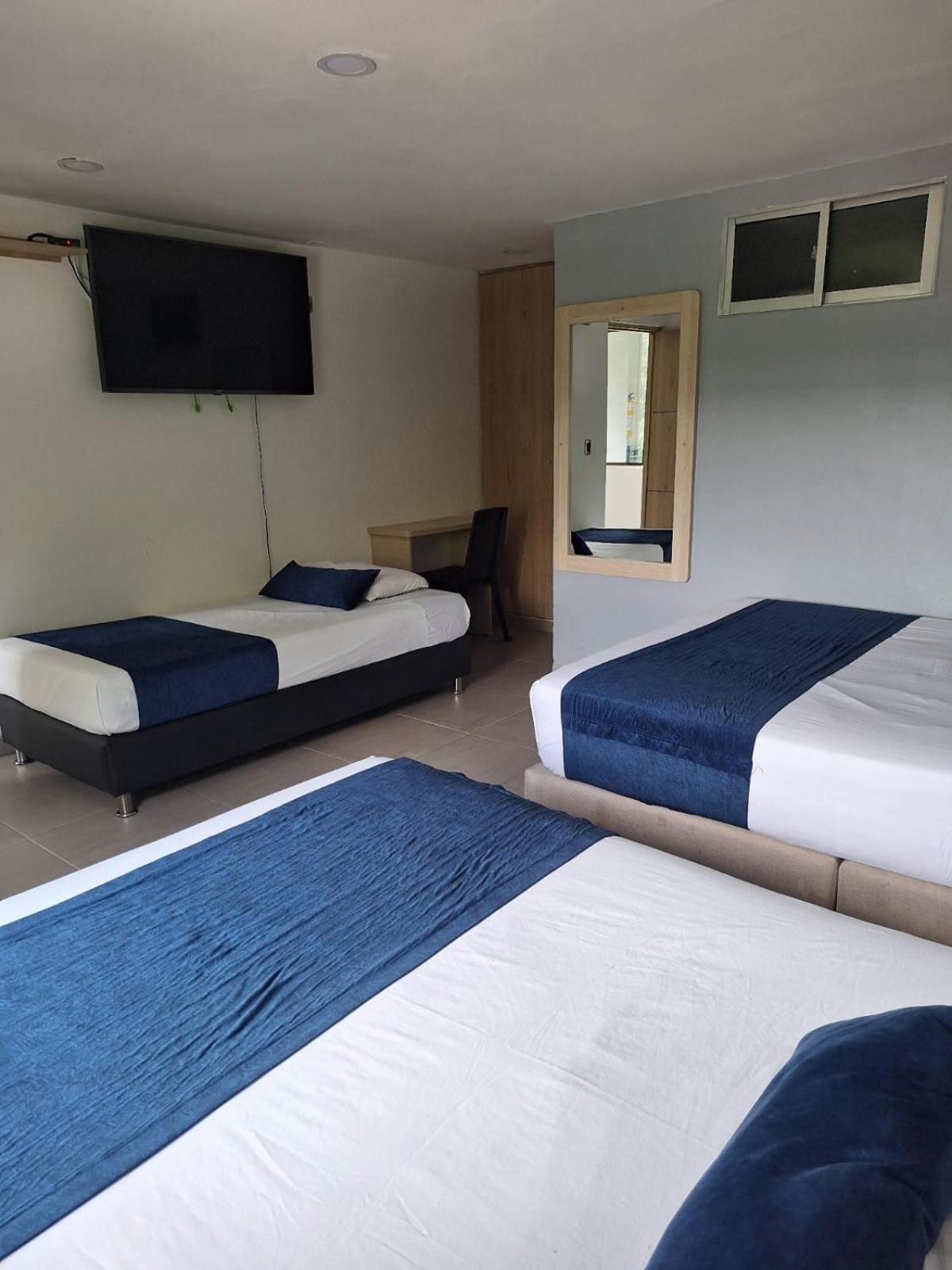 Hotel Suramericana Medellin Bagian luar foto