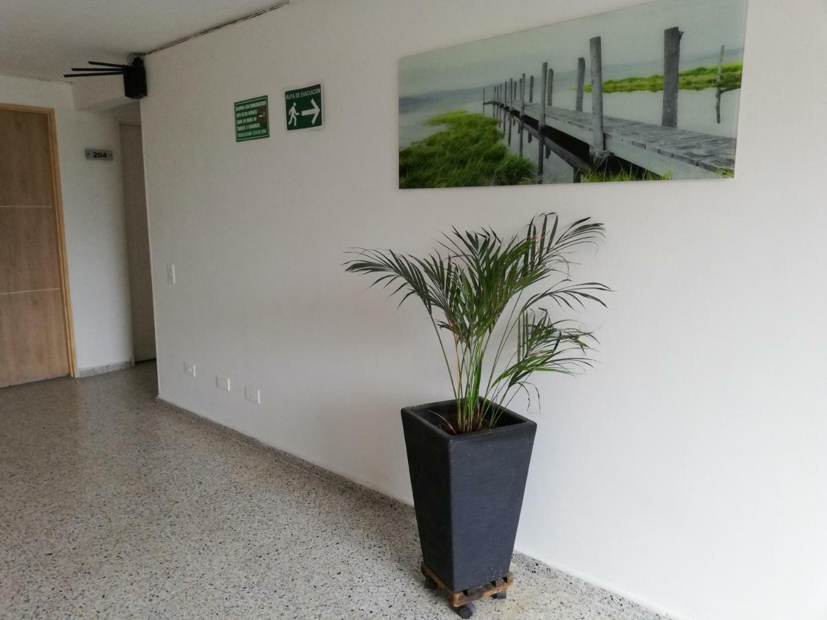 Hotel Suramericana Medellin Bagian luar foto